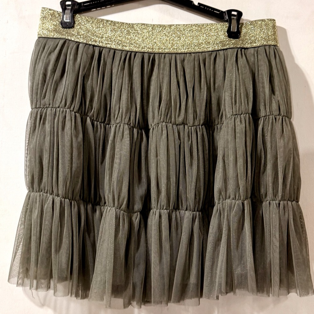 Twelve by Twelve Tulle Skirt Size-Large Green